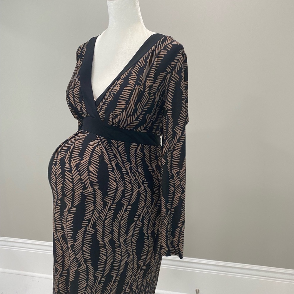 Liz Lange for Target Black and Tan Long Sleeve Dress